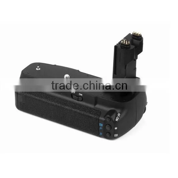 Commlite ComPak Vertical Camera grip/Battery Pack/Battery grip for Canon 7D