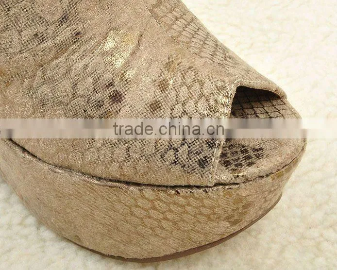 New arrival sexy snake PU peep toe wedge heel ladies shoes