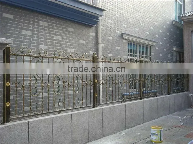 2015 Top-selling hand forged exterior iron fence
