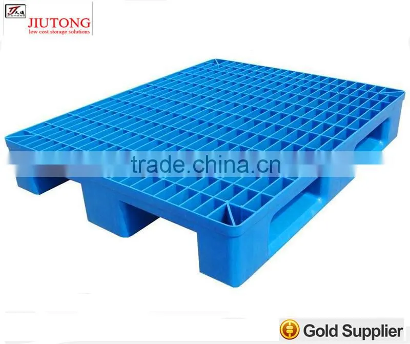flat plastic pallet with one or two sides
