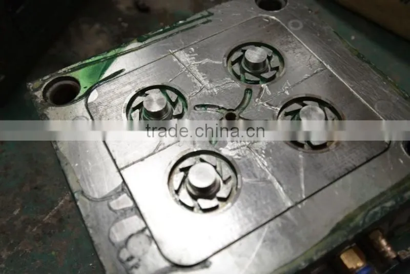 plastic parts injuestion mold injection molding