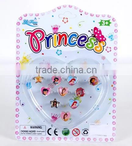 Hot selling plastic toy finger rings for girls