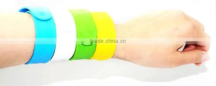Cheap 4GB 8GB 16GB Red / Yellow Bracelet USB Flash Sticks With Free Logo Custom