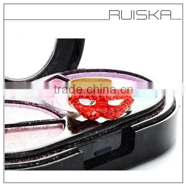 Fashion Trend Full Crystal Red Clip Shaped Ring