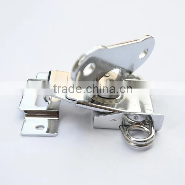 Case latch hardware twist lock