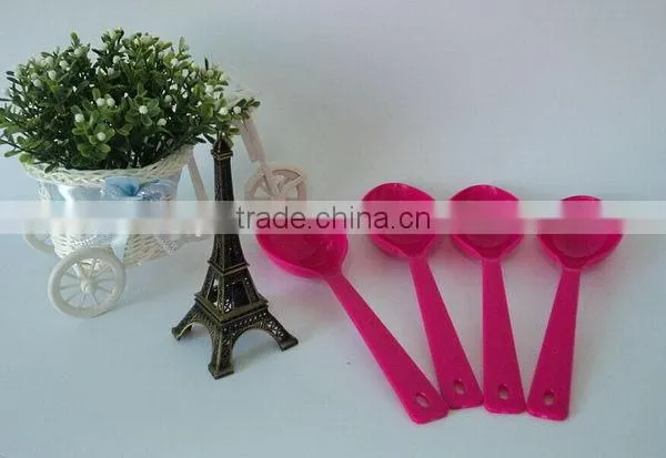 Bottom price latest salad plastic spoon colorful