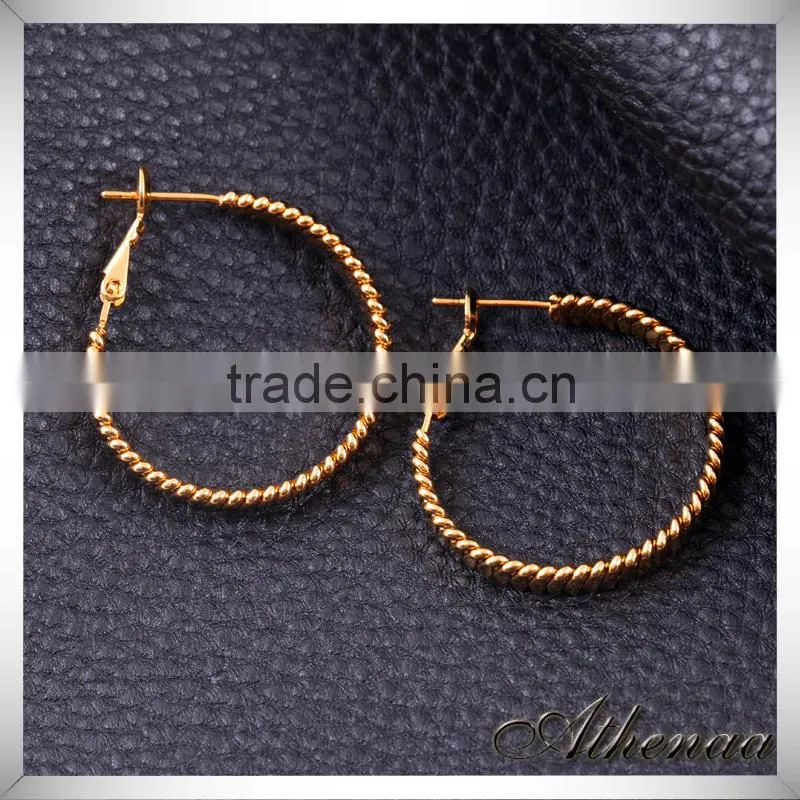 Top design Fashion Jewelry Manufacturer Brass Charm Simple Gold Earring Designs for Women