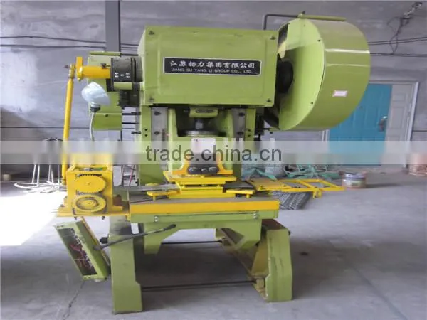 Automatic punching razor wire machine products