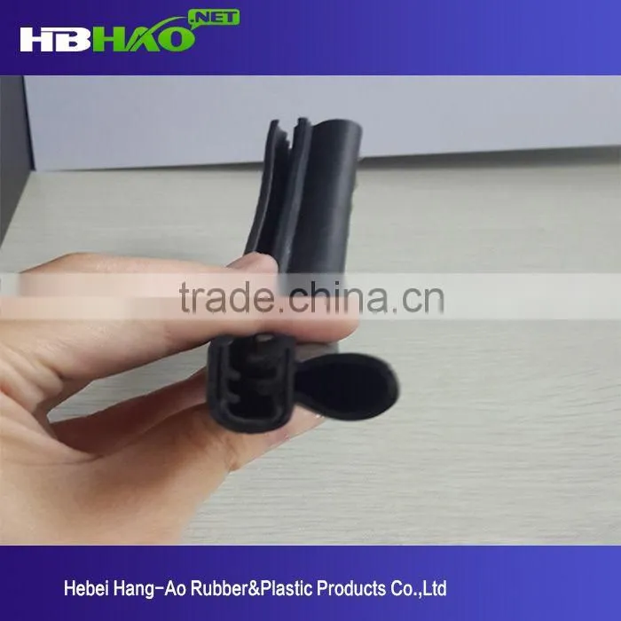 customized flexible extruded trailer rubber sealing strip