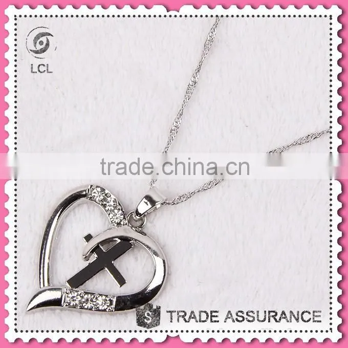 New arrival fashion jewelry cross in heart bling handmade necklace for woman cute girl religious necklace