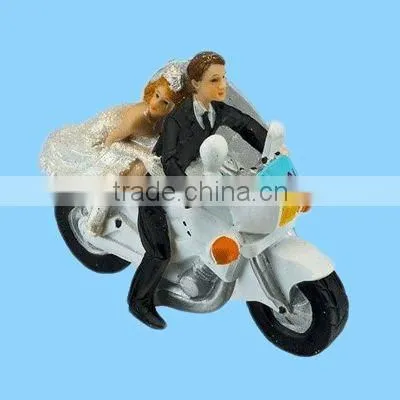 polyresin chinese wedding couple statue