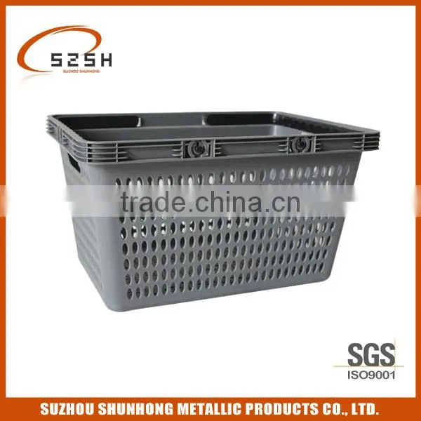 supermarket shelf with wire mesh sheet on both sides