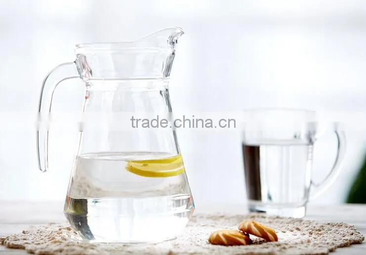 Hot selling good quality glass water jug with spout with lid