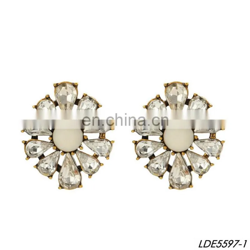 Daisy crystals stud earrings antique gold post earrrings
