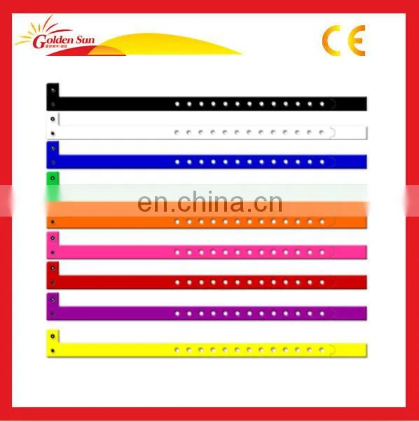 Hot Selling Eco-Friendly Custom Glow In The Dark Vinyl Wristband