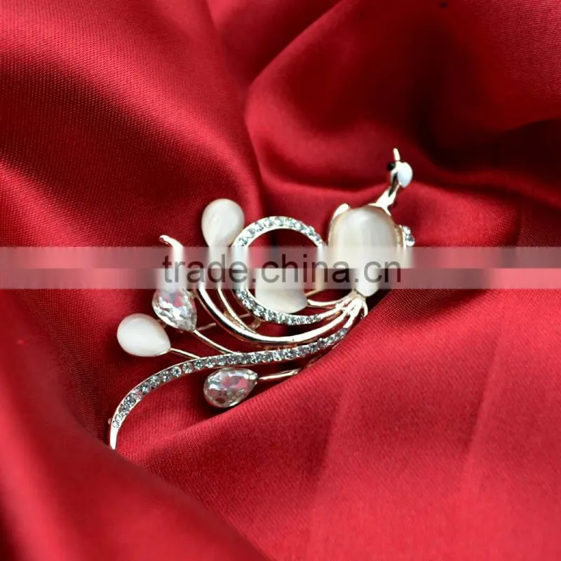 China Wholesale Top Quality Vintage Style Brooch Beautiful Phoenix for Fashion Women