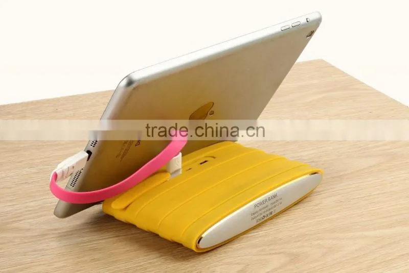 With mobile holder usb wall charger mobile phone 8000mah cell phone charger