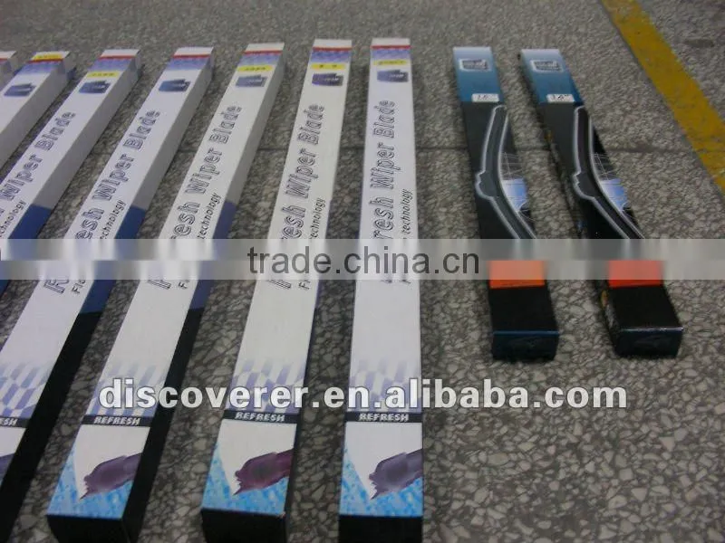 Custom made plastic injection mold for universal refill auto wiper blade