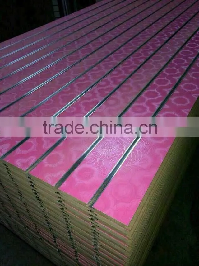 18mm 3D Slatwall use in supermart