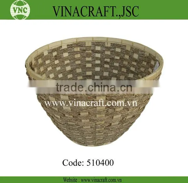 Seagrass laundry basket with lid