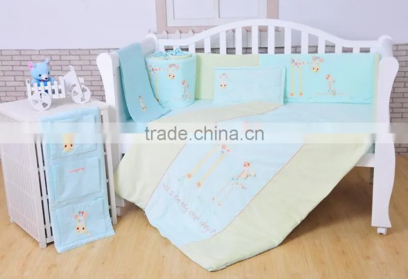 appliqued giraffe 100%cotton baby crib bedding set