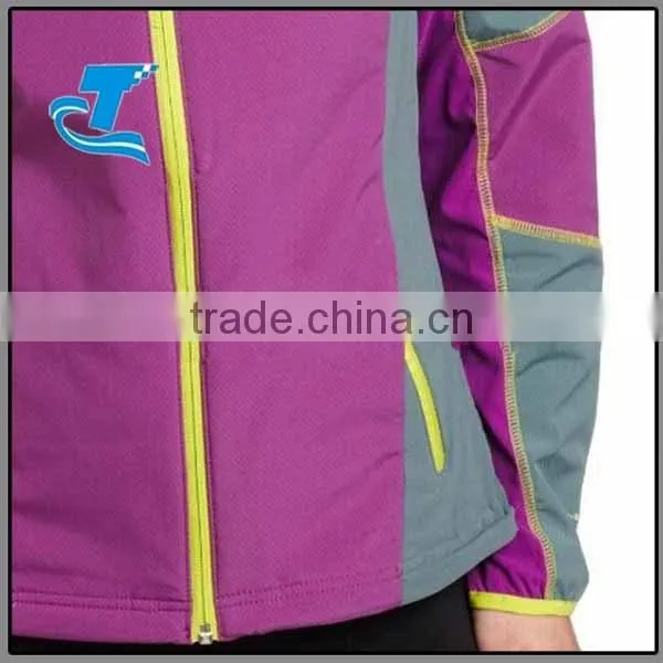 Sports Style Women Hiking Softshell Jacket
