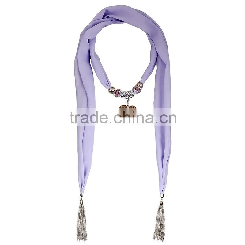Europe Vintage Style with Pruple Heart Pendant Scarf