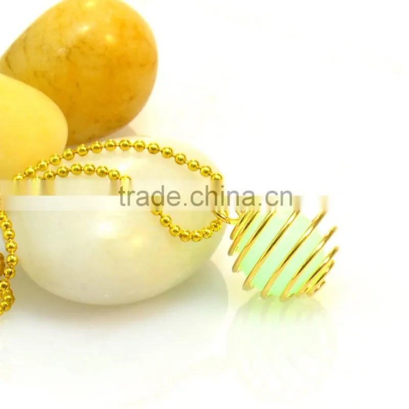 Vintage Locket Glow In The Dark Pendant Necklaces Glowing Luminous Stone Beads Pendant in Diffferent Shape Party Gifts