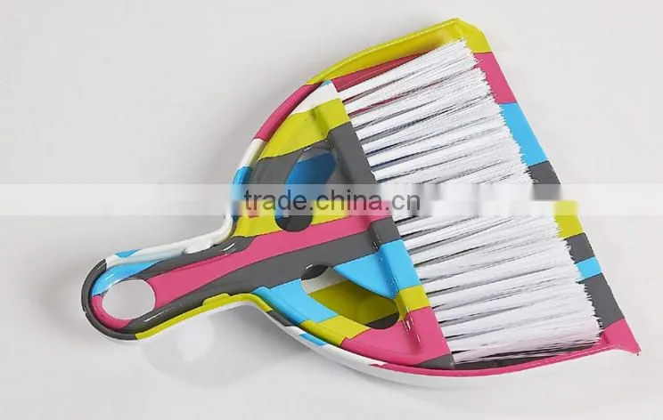 printed plastic dustpan and brush set for table