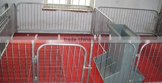 Plastic goat flooring