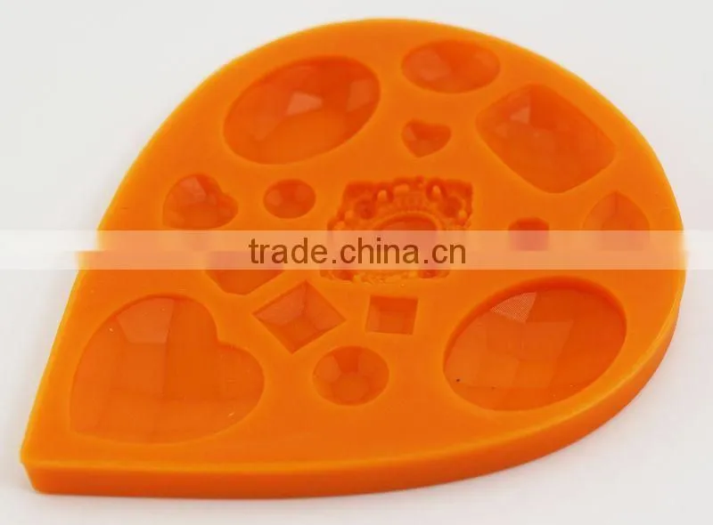 Custom design and Multi-shaped fondant quilting tool