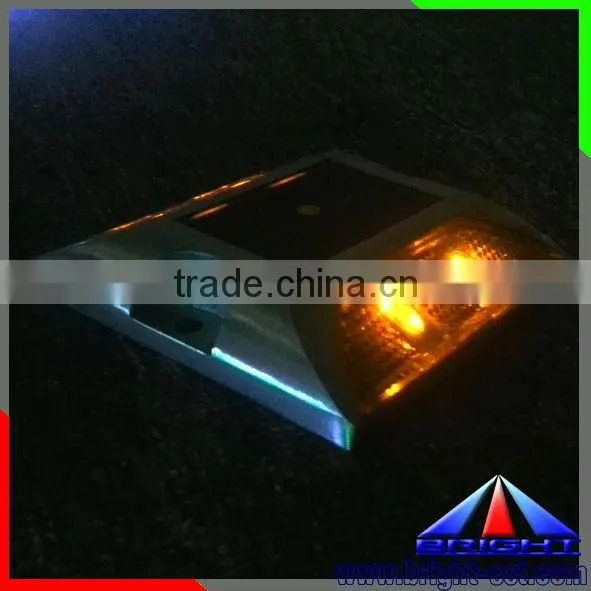 8KN LED Solar Road Stud, LED Traffic Signs 5 Years Warranty, LED Road Stud 10 Hours per night
