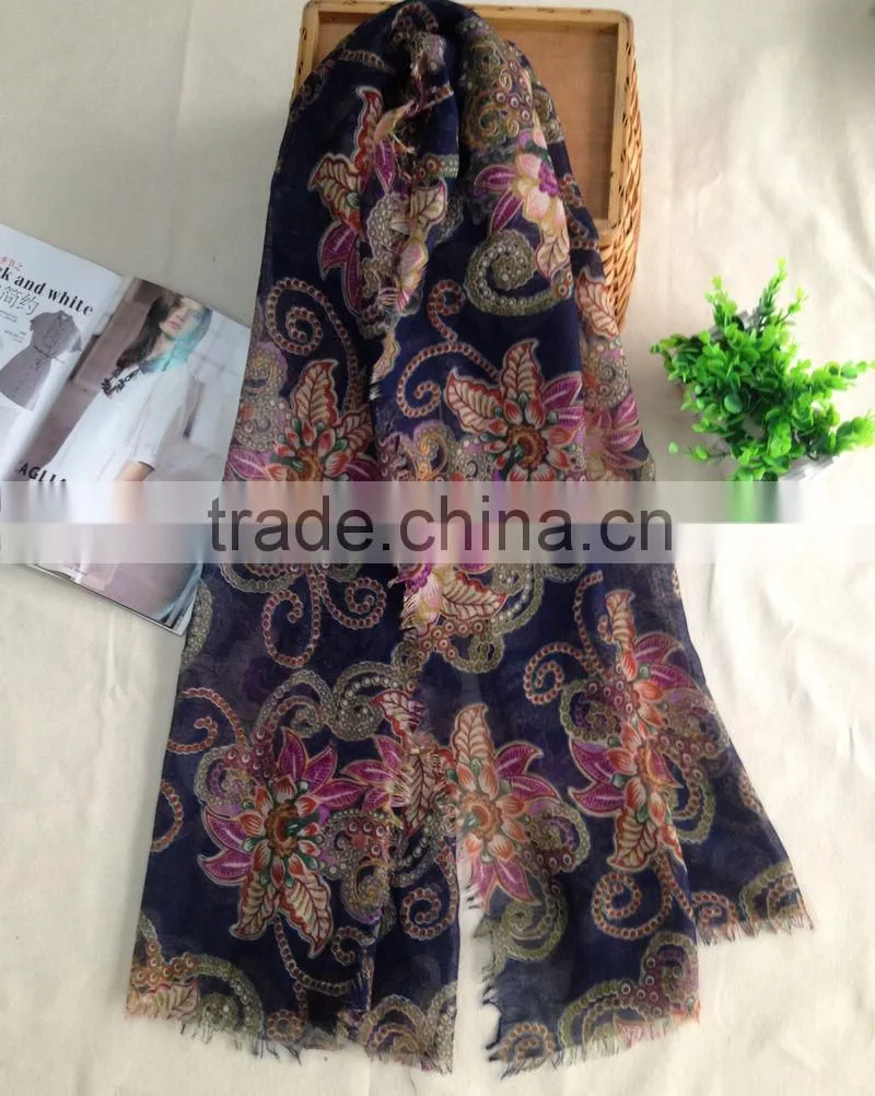 China factory custom women red fashion scarf,printed scarf,pashmina scarf