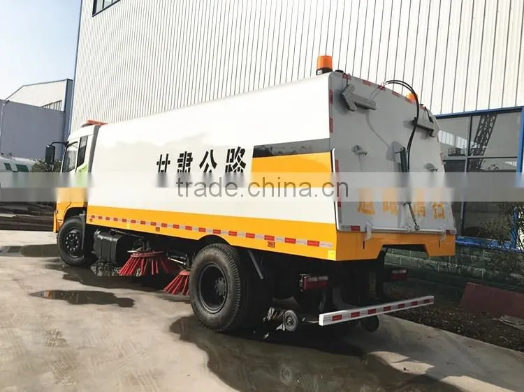 High performance Dongfeng 4x2 vacuum road sweeper truck