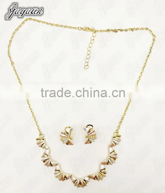 Juyuan Fashion 18K Gold Plated Pendant&Earring Three Color Pearl Set
