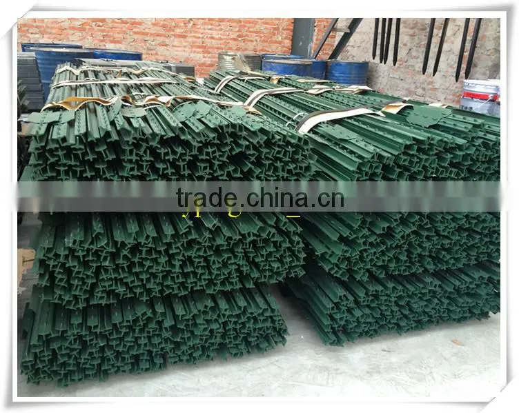fence post with netting