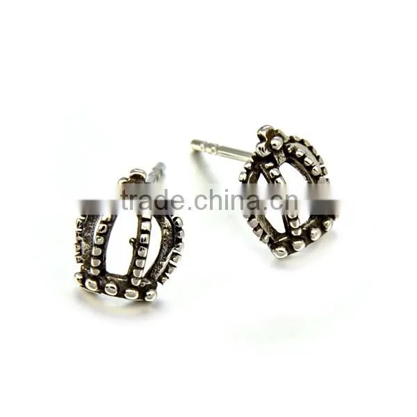 Europe Silver Stainless Steel Crown Stud Earring Unisex Party Jewelry
