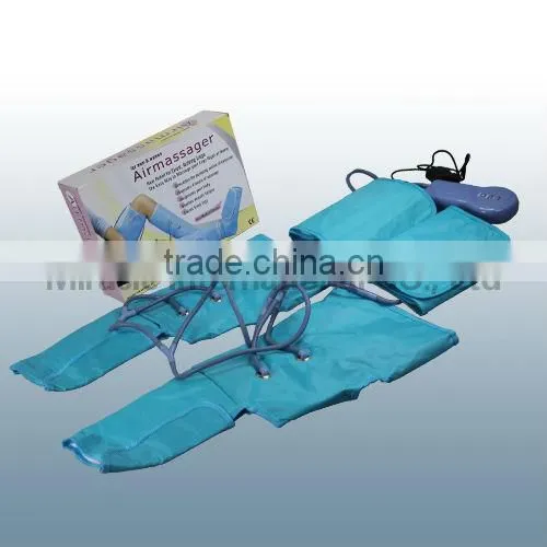 squeezing foot massager