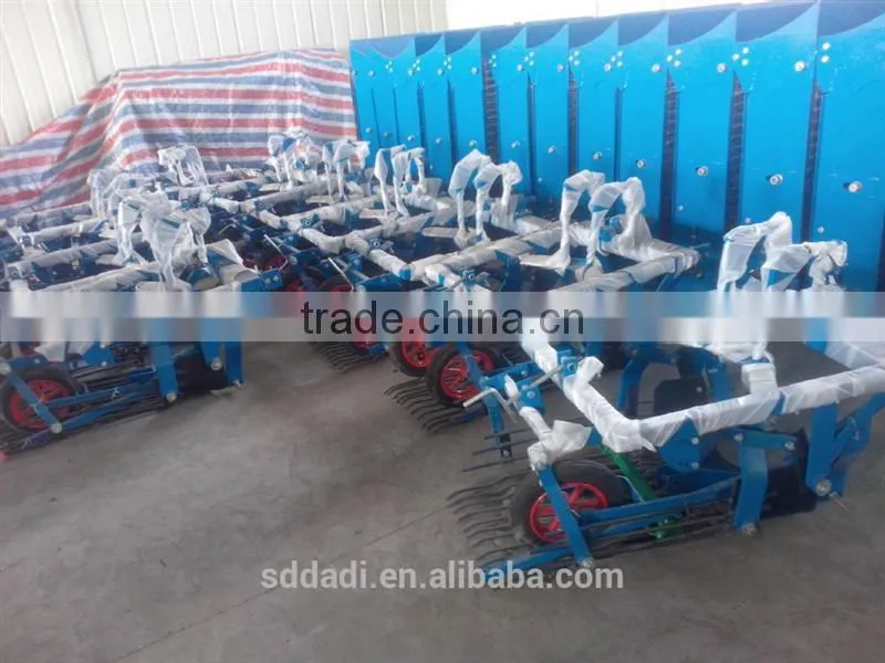 Research and development of manufacturers one row potato harvester/ cheap price mini potato harvester with walking tractor