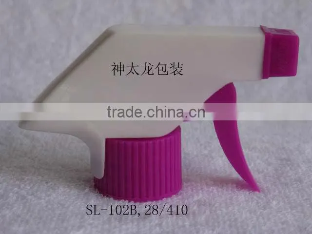 Plastic lotion trigger sprayer