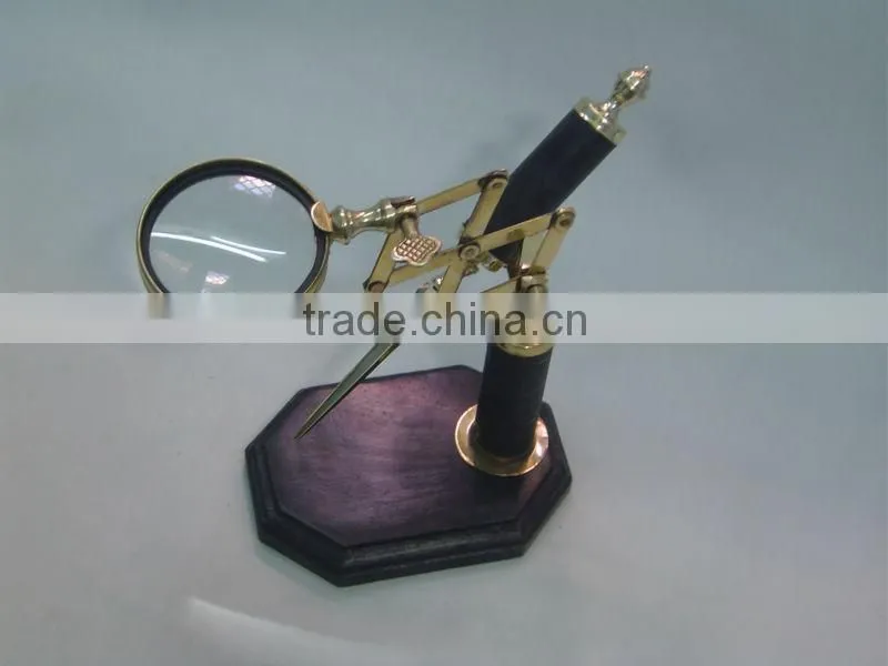 Magnifying Glass with stand