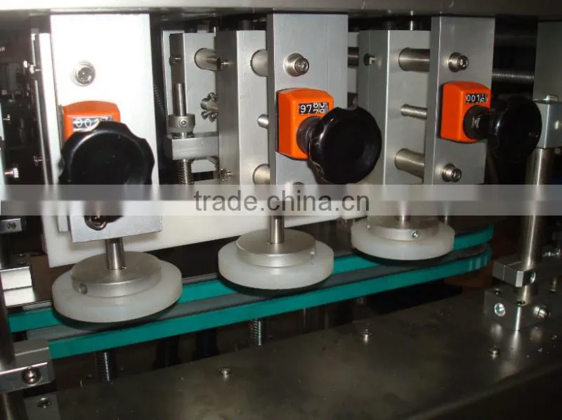 High speed glass bottle screw capper
