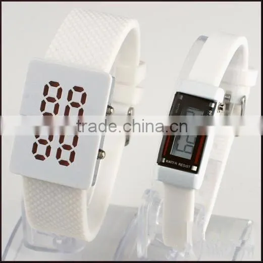 Latest fashion trends yellow promotion gifts portable led watches