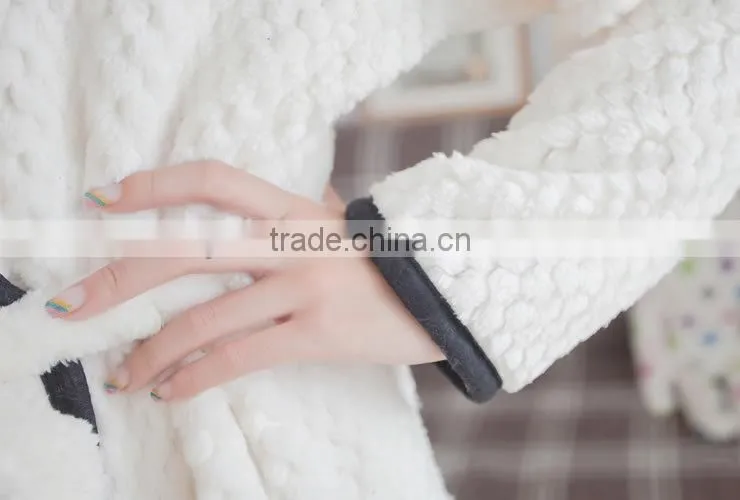 OEM New design coral flannel bathrobe for women