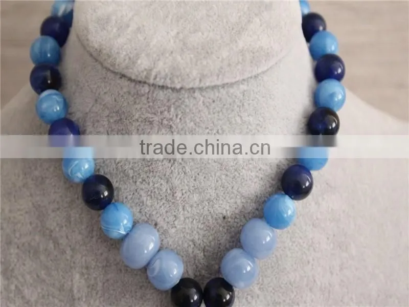 Factory direct Bead Acrylic Necklace Fashion Blue Color Acrylic statement Necklace
