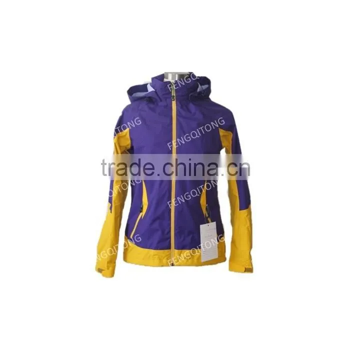 Fashionable Waterproof Windproof Warm-Keeping Women Hardshell Jackets
