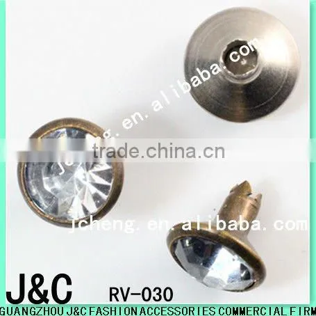 round rhinestone rivet