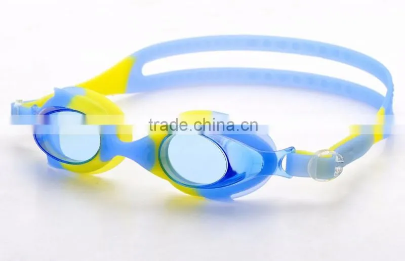 Baby Shark Design Junior/Kid/Children Comfortable Swimming Goggles
