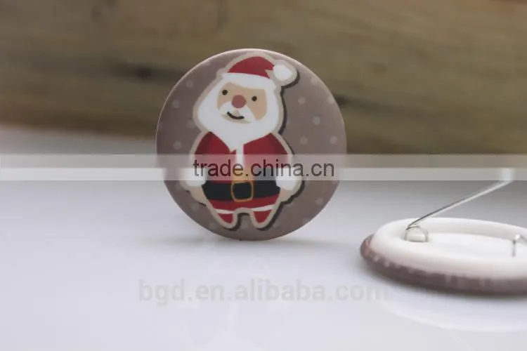 VOGRACE Souvenir anime button badge for Christmas Day