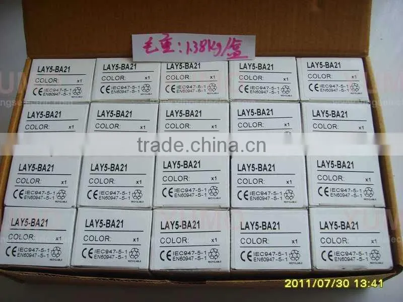 Push button switch LAY5-BA21